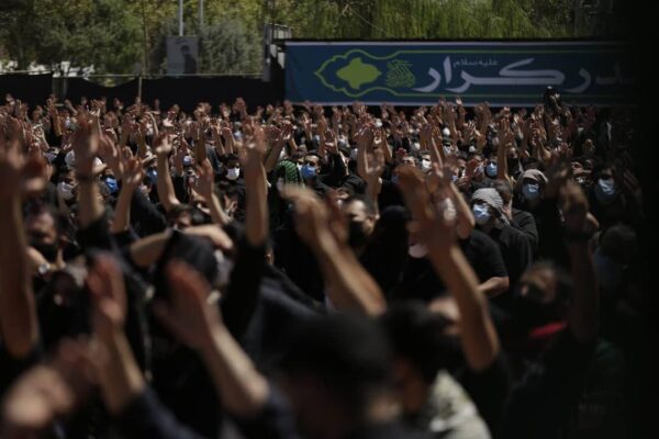 صوت مداحی ظهر روز عاشورا محرم 99,روضه و مقتل خوانی سیدالشهدا امام حسین,خطیب حاج فرید نجف نیا,ابد والله یا زهرا ماننسی حسینا,رأس تو میرود بالای نیزه ها,نوحه خوانی کربلایی سید امیر حسینی,کربلایی محمد شعبانپور